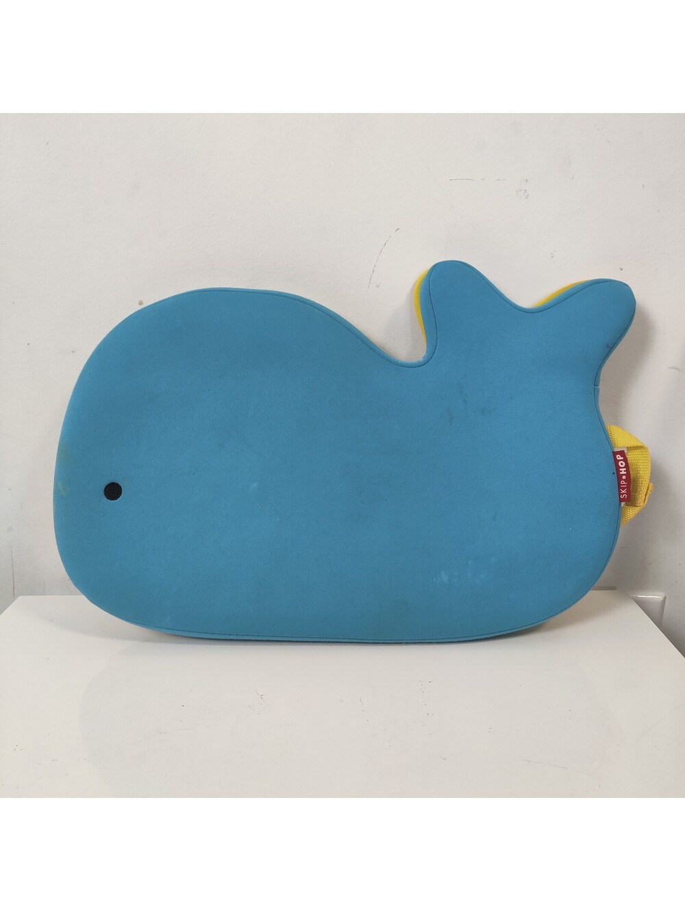 Skip Hop Moby Whale Padded Bath Kneeler Cushion Blue Yellow Nursery Essentials
